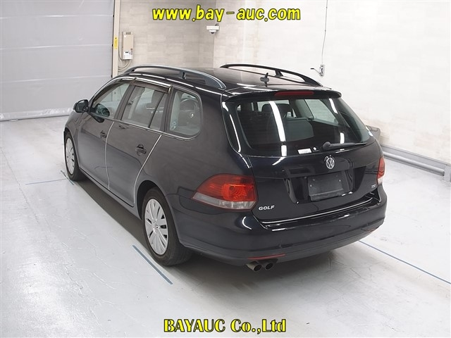 VOLKSWAGEN GOLF VARIANT 2010