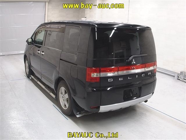 MITSUBISHI DELICA D5 2012