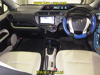 TOYOTA AQUA 2013
