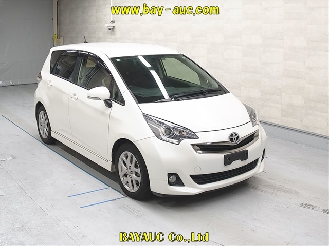 TOYOTA RACTIS 2014