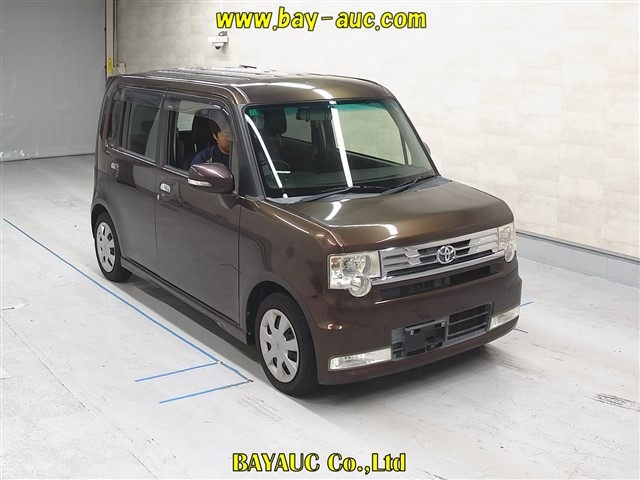 TOYOTA PIXIS SPACE 2012