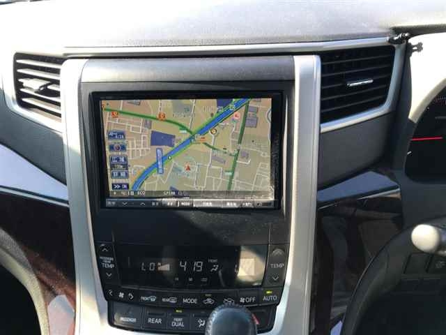TOYOTA VELLFIRE 2012