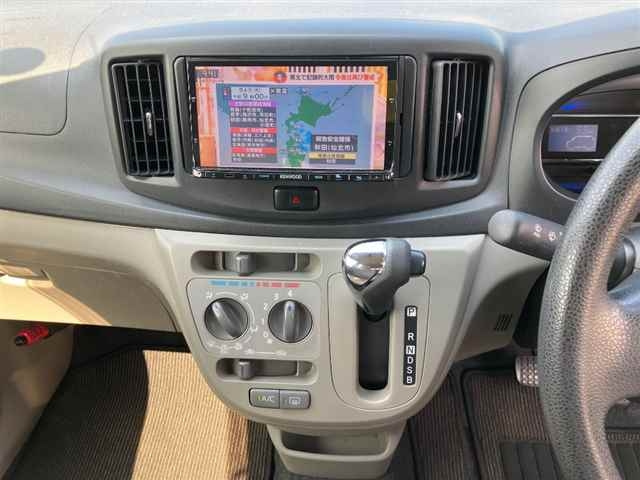 DAIHATSU MIRA E S 2013
