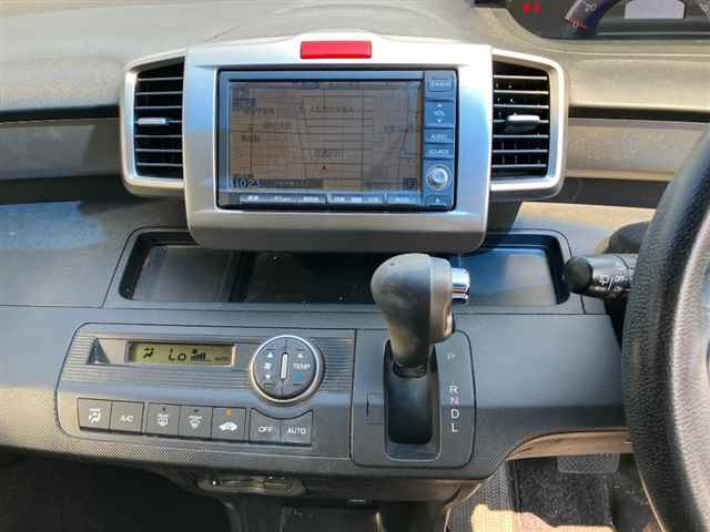 HONDA FREED 2010