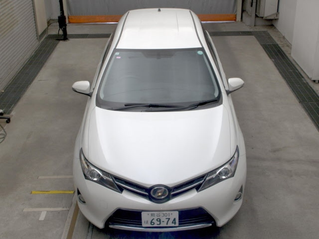TOYOTA AURIS 2015