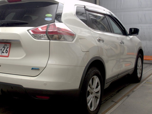 NISSAN X-TRAIL 2015