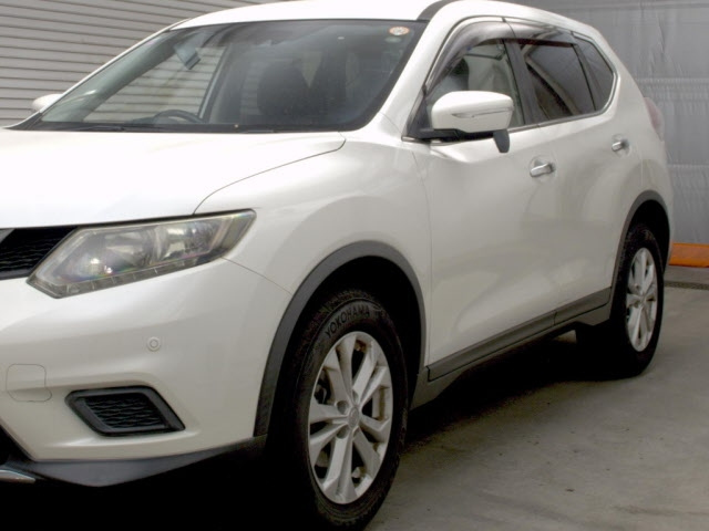 NISSAN X-TRAIL 2015
