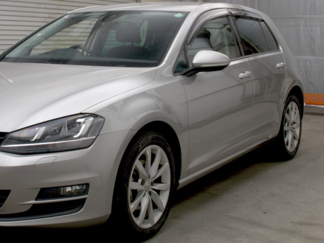 VOLKSWAGEN GOLF 2016