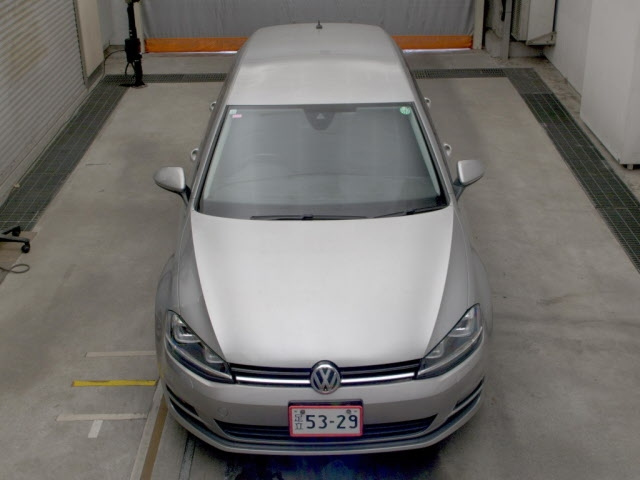 VOLKSWAGEN GOLF 2016