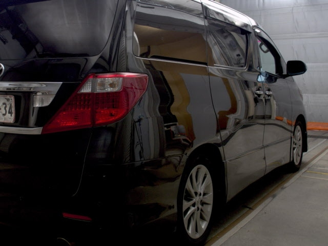TOYOTA ALPHARD 2011