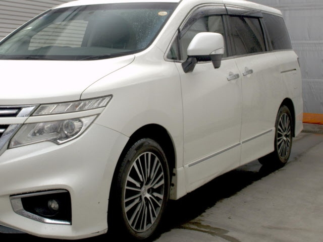 NISSAN ELGRAND 2017