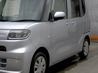 DAIHATSU TANTO 2025