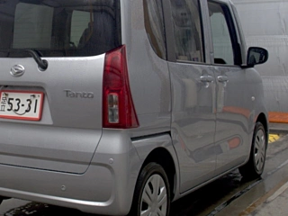 DAIHATSU TANTO 2025