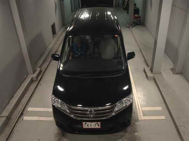 NISSAN SERENA 2013