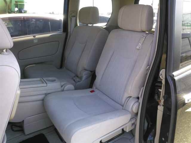 NISSAN SERENA 2013