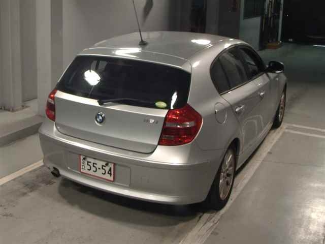 BMW 1 SERIES 2010