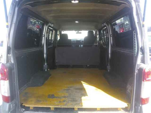 NISSAN CARAVAN VAN 2013