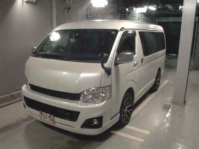 TOYOTA HIACE 2012