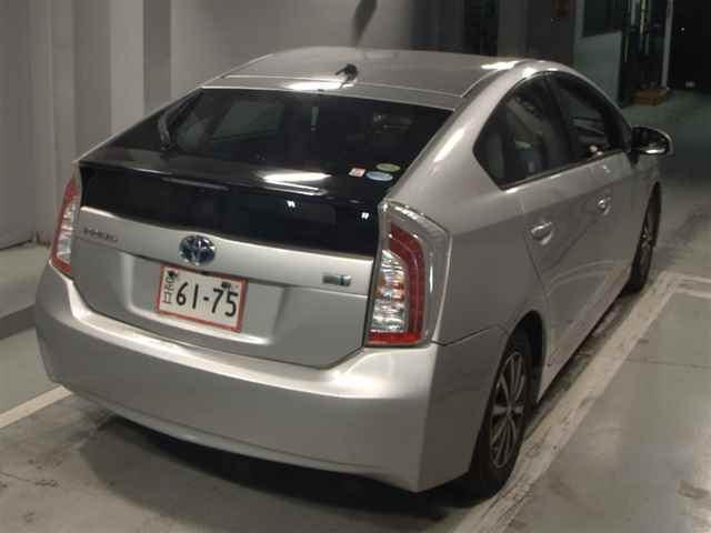 TOYOTA PRIUS 2012