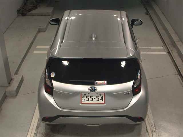 TOYOTA AQUA 2022