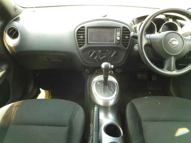 NISSAN JUKE 2011