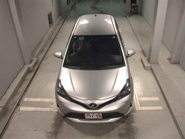 TOYOTA VITZ 2014