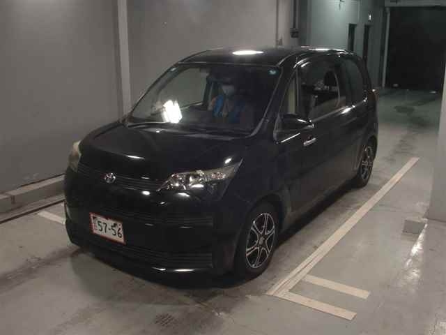 TOYOTA SPADE 2012