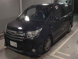TOYOTA NOAH 2016