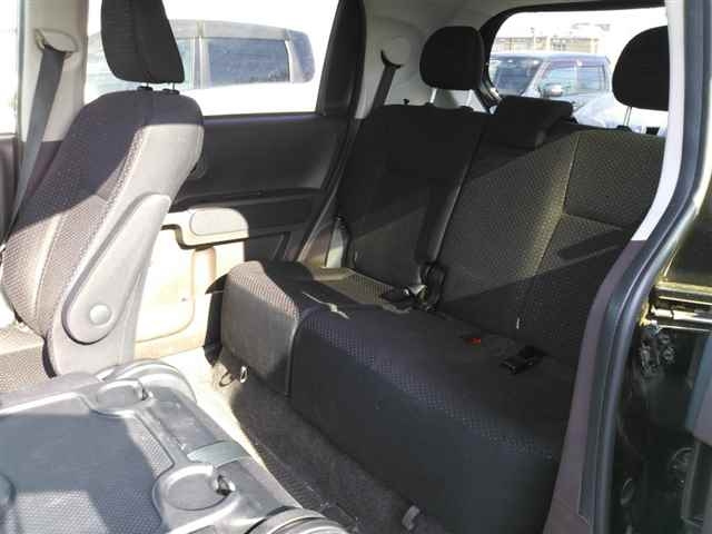 TOYOTA SPADE 2012