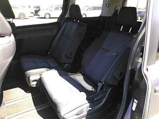 TOYOTA NOAH 2016