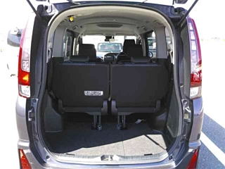 TOYOTA NOAH 2016