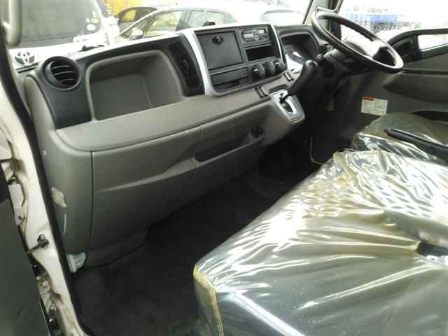 MITSUBISHI CANTER 2017