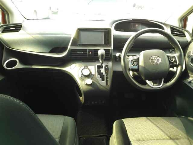 TOYOTA SIENTA 2021