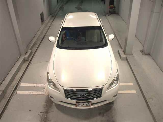 NISSAN FUGA 2013