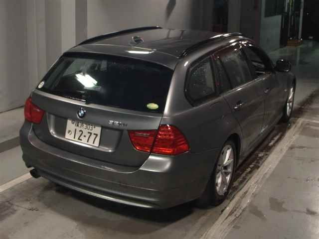 BMW 3 SERIES 2011