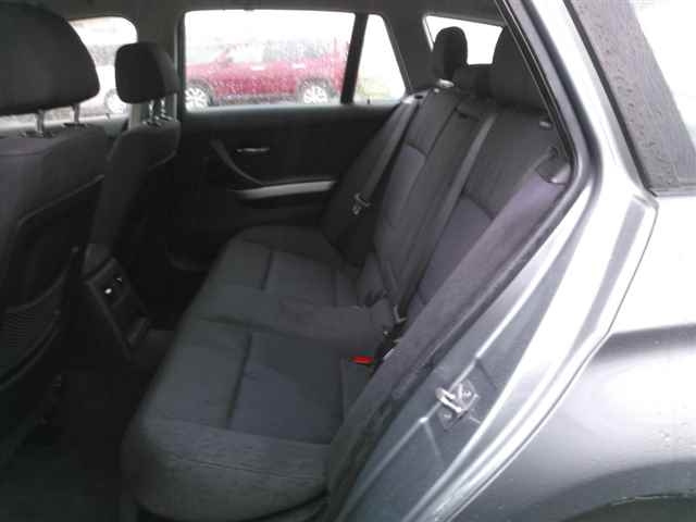 BMW 3 SERIES 2011