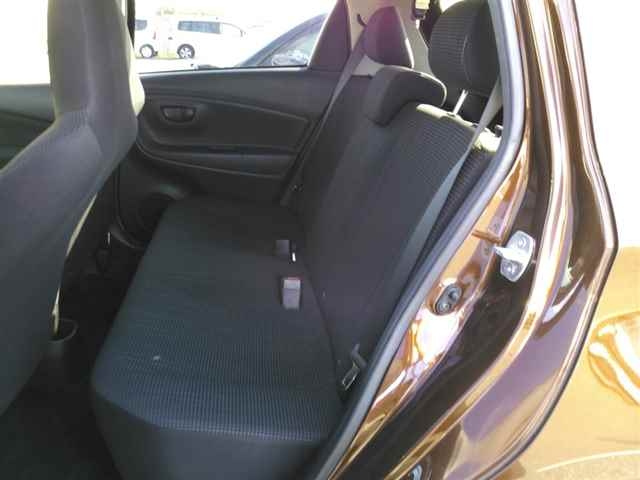 TOYOTA VITZ 2014