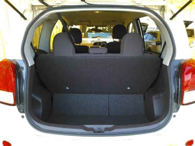 TOYOTA PORTE 2013