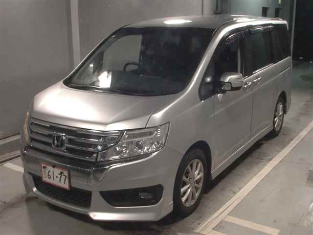 HONDA STEP WAGON 2012