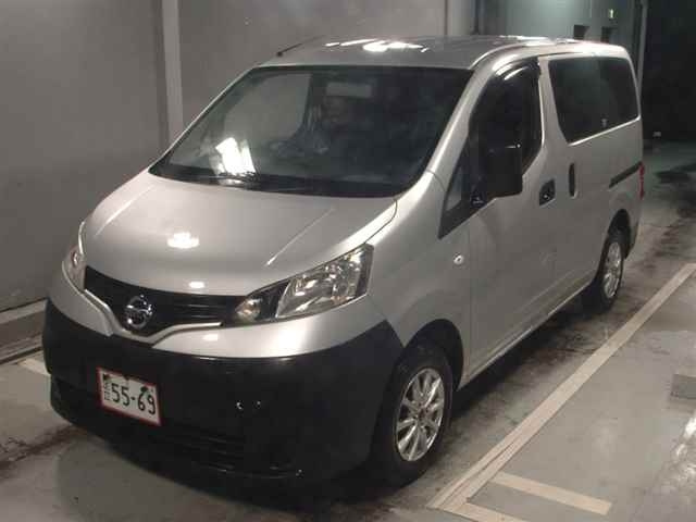 NISSAN NV200 2018