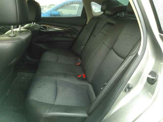 NISSAN FUGA 2011