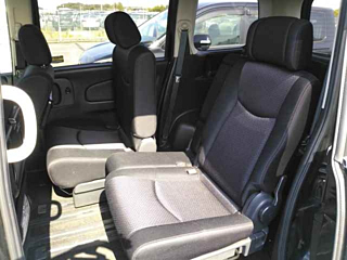 NISSAN SERENA 2012