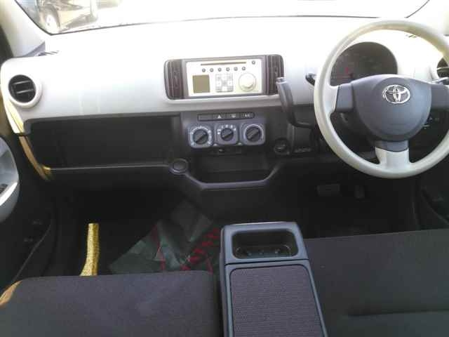 TOYOTA PASSO 2010