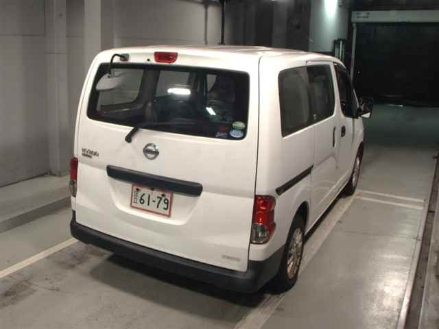 NISSAN NV200 2013
