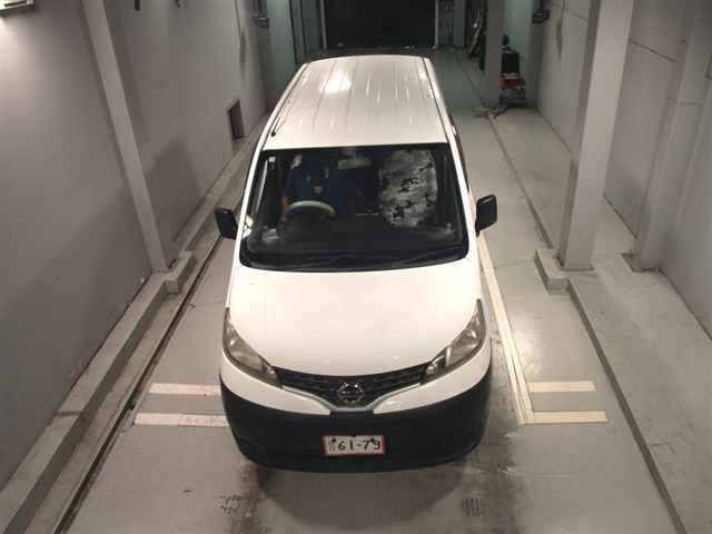 NISSAN NV200 2013