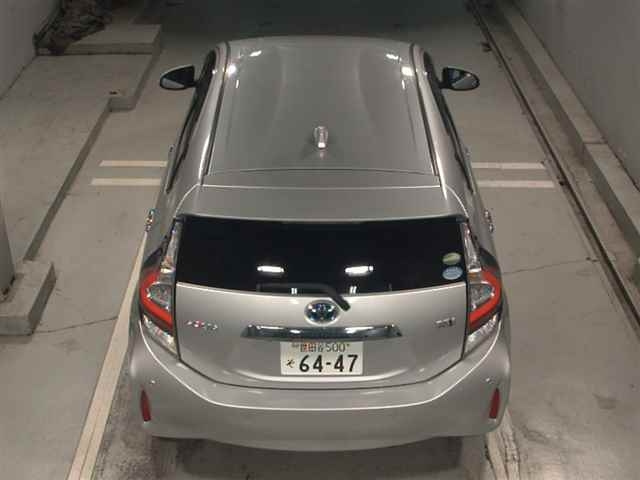 TOYOTA AQUA 2019