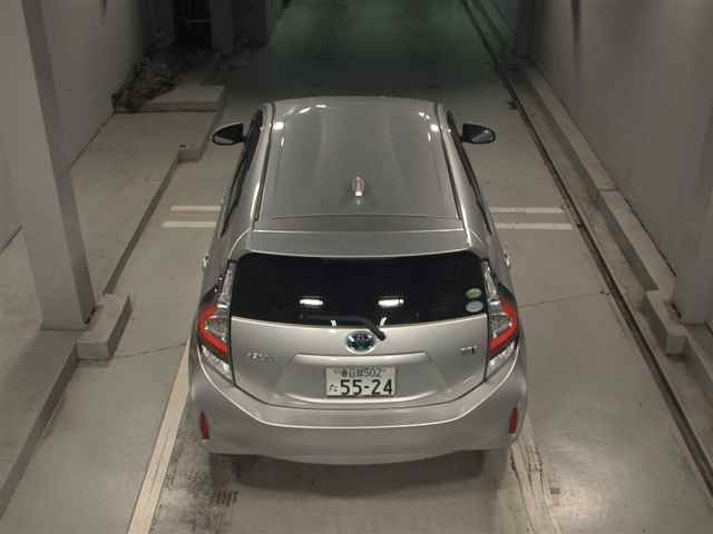 TOYOTA AQUA 2017