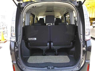 TOYOTA VOXY 2014