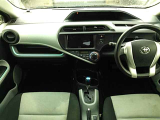 TOYOTA AQUA 2013