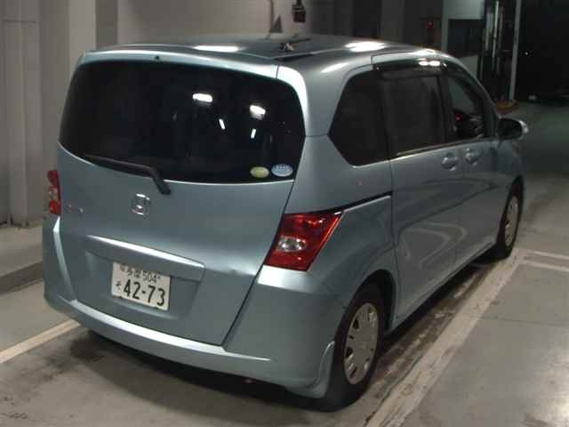 HONDA FREED 2009